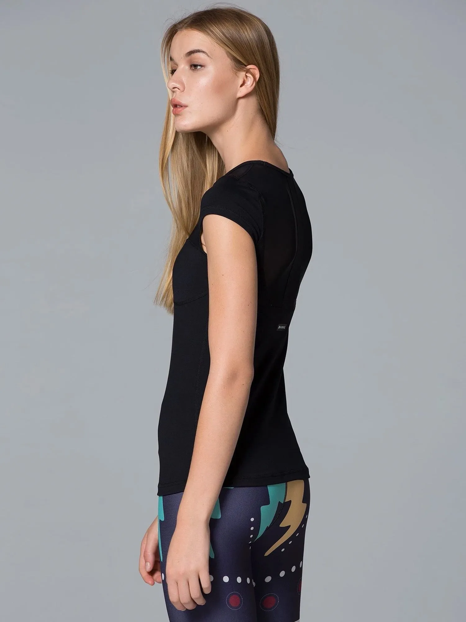 PEARL TEE, BLACK/BLACK MESH