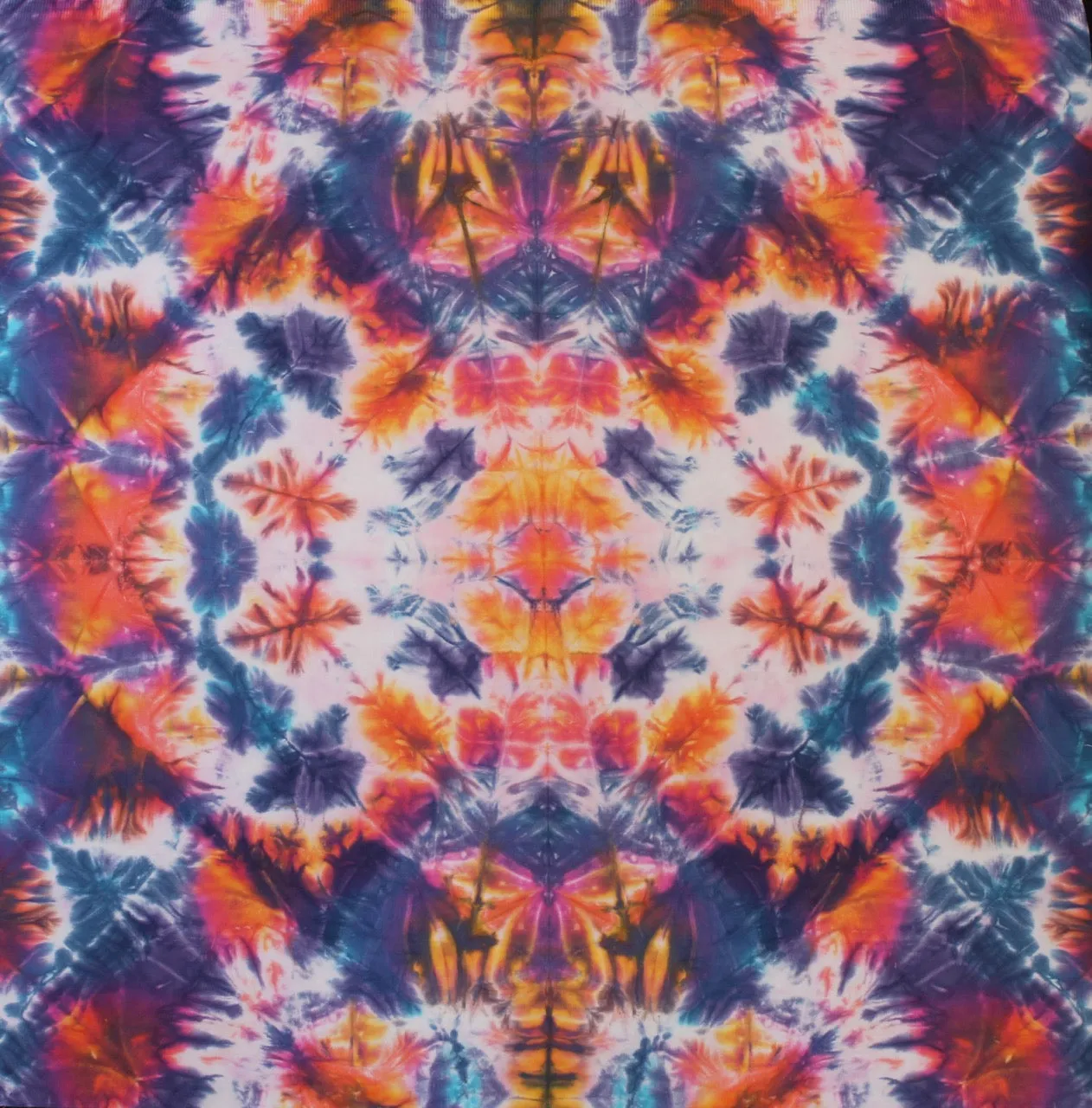 'Pyramid Eye' 22"X 22"  !820