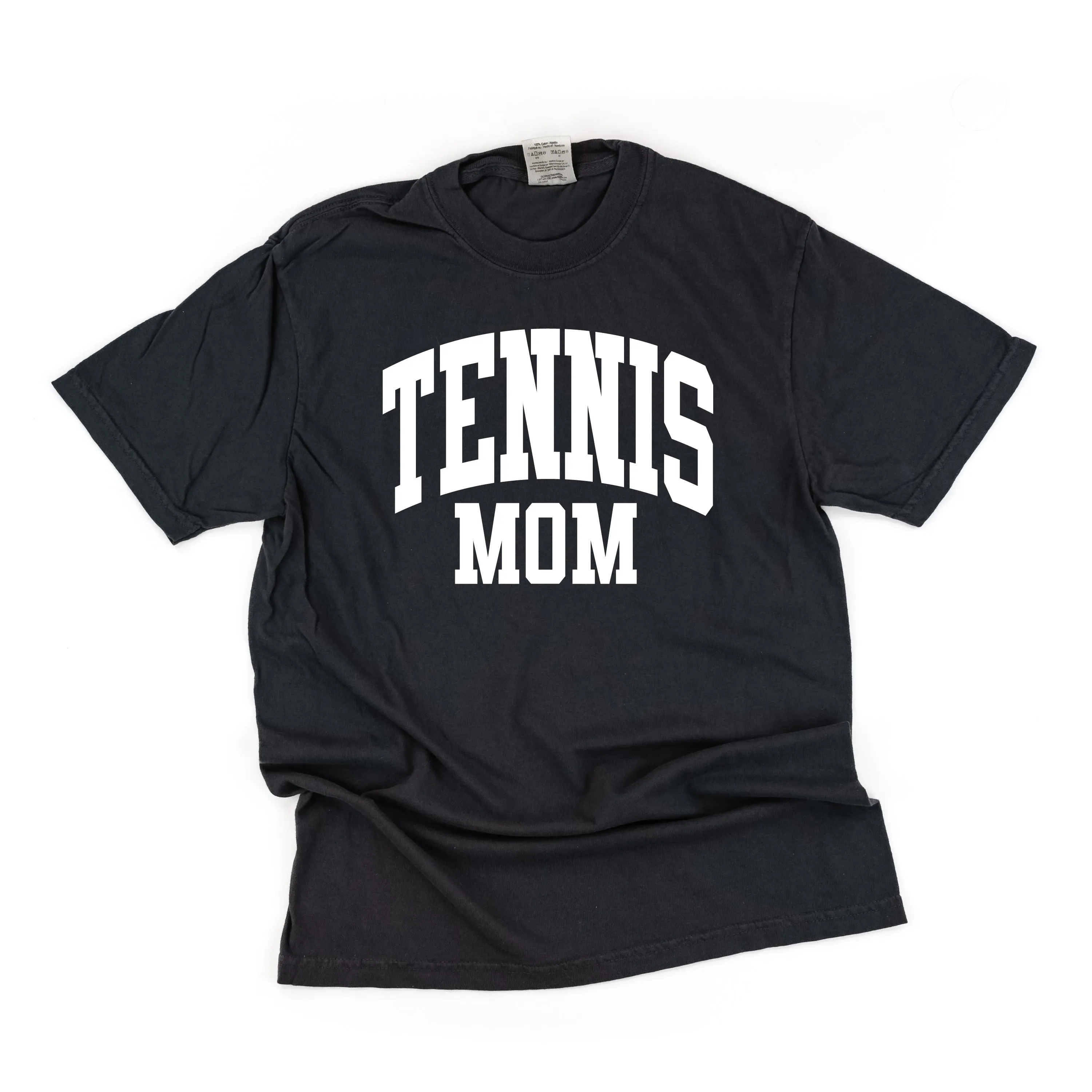 Varsity Style - TENNIS MOM - SHORT SLEEVE COMFORT COLORS TEE